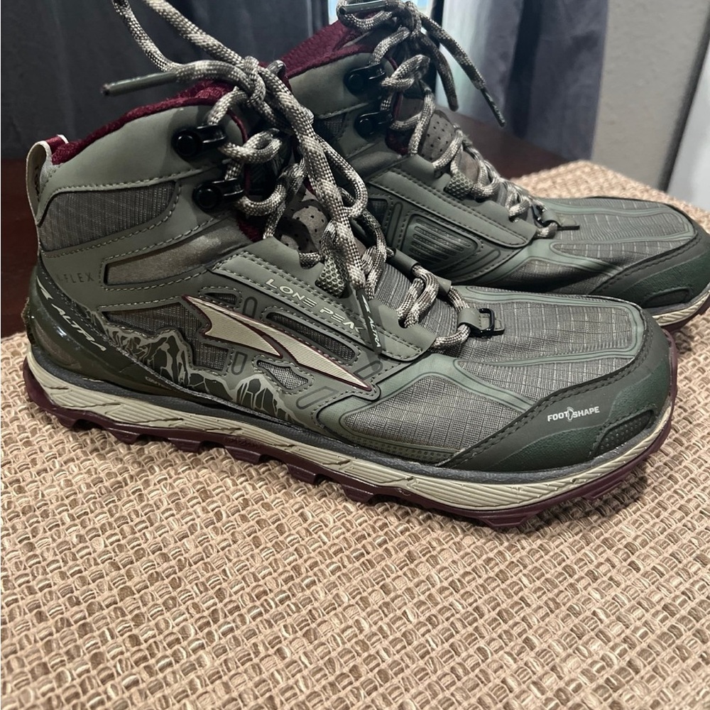 Altra lone peak women’s hiking boots